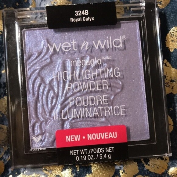 Wet n Wild MegaGlo Highlighting Powder Royal Calyx 324B 0.19 oz - Picture 4 of 5